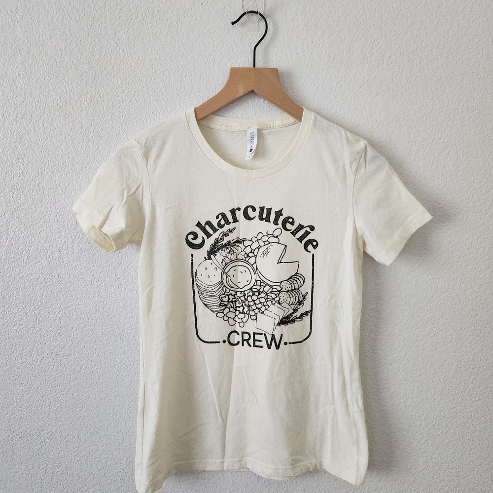 Charcuterie Crew Graphic Women's Medium Ivory Tee